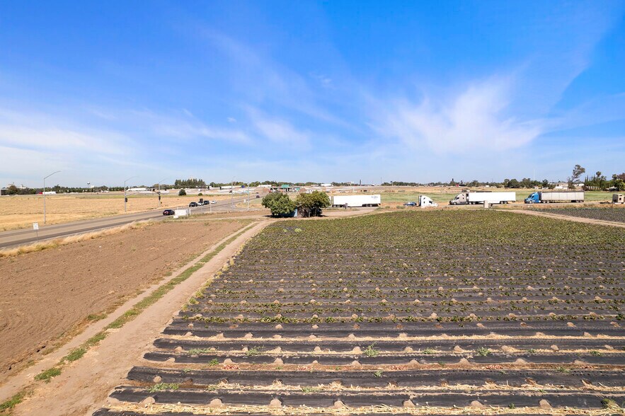 More Photos Of 621 Yettner Rd, French Camp Land For Sale