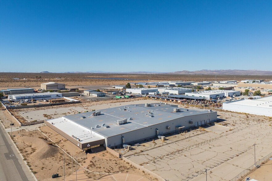 More Photos Of 9400 Holly Rd, Adelanto Warehouse For Lease