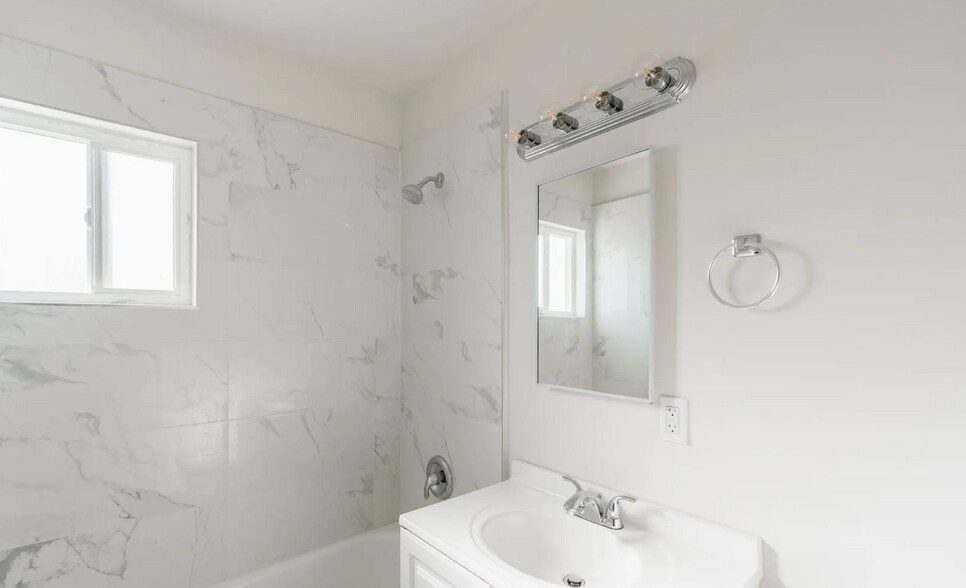 More Photos Of 134-138 5th Ave, Chula Vista Apartments For Sale