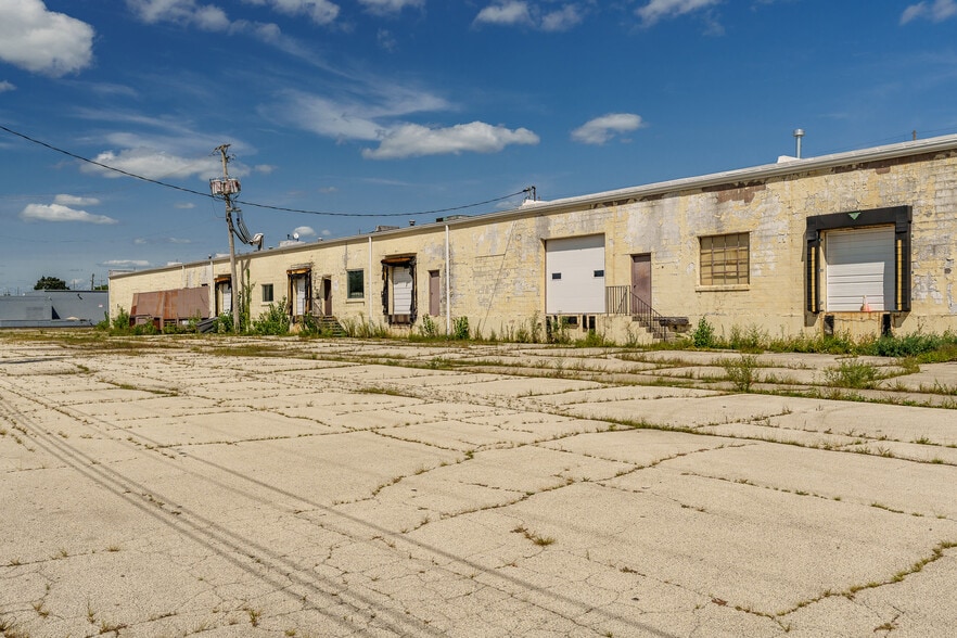 More Photos Of 6320 Material Ave, Loves Park Warehouse For Sale