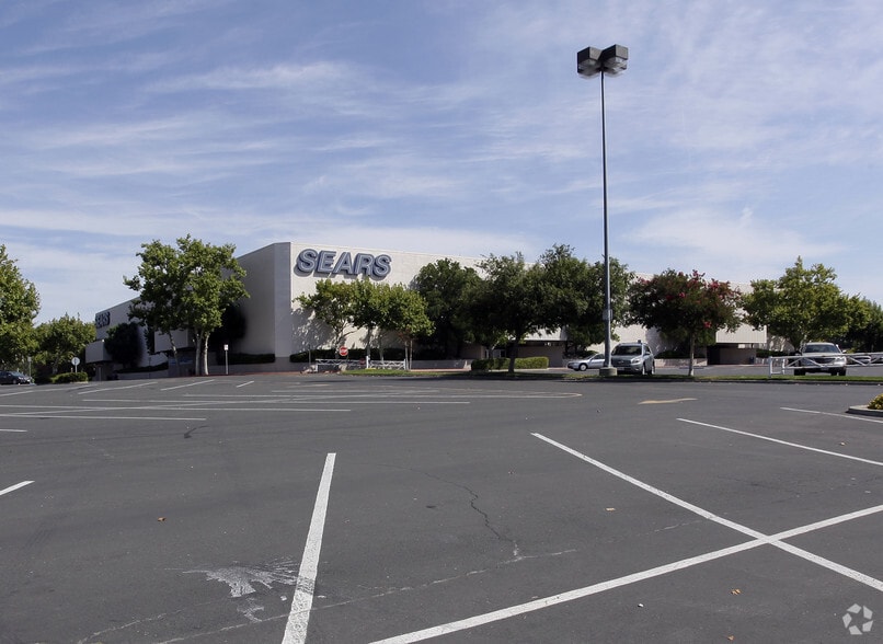 More Photos Of 5850 Sunrise Blvd, Citrus Heights Auto Repair For Sale