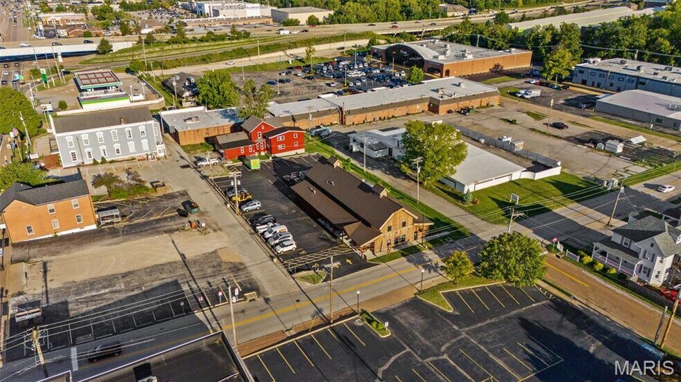 More Photos Of 110 Old Meramec Station Rd, Ballwin Restaurant For Sale