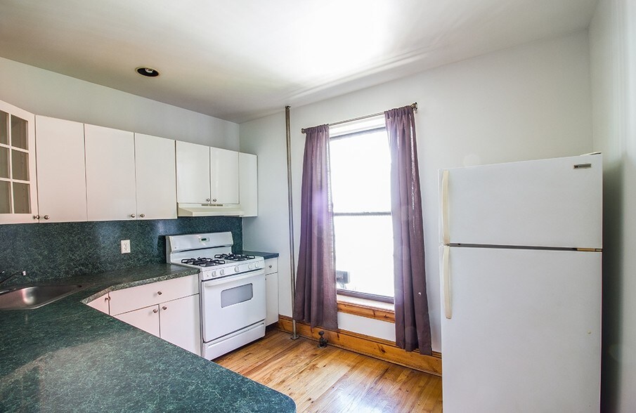 More Photos Of 435 Dekalb Ave, Brooklyn Apartments For Sale