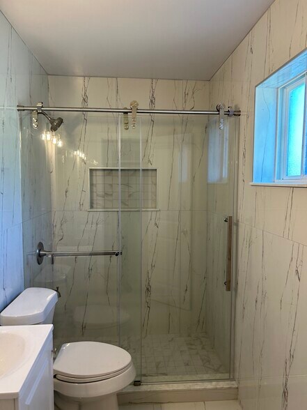 More Photos Of 2266 W Oak St, Denton Apartments For Sale