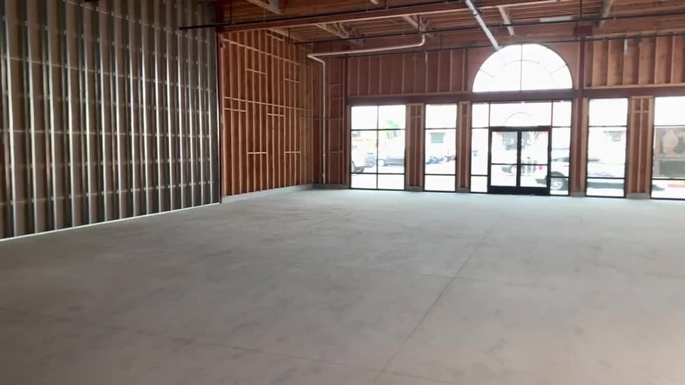 More Photos Of 3680 Crocker Dr, Sacramento Unknown For Lease