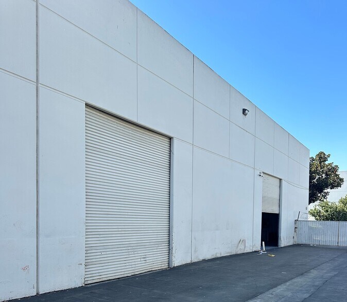 More Photos Of 13825 Magnolia Ave, Chino Warehouse For Lease