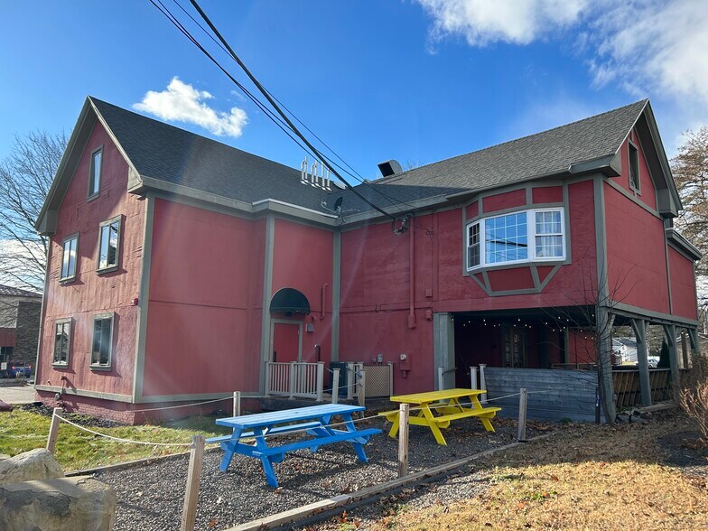 More Photos Of 512 Main St, Saco Restaurant For Lease