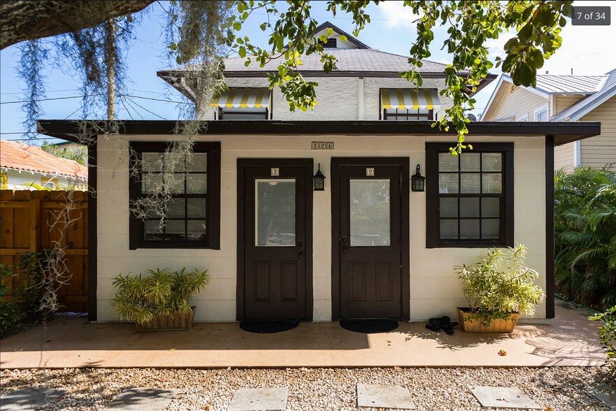 More Photos Of 326 S Federal Hwy, Lake Worth Specialty For Sale