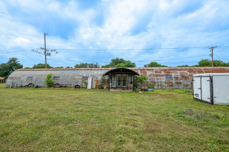 More Photos Of 1600 Roberts Cut Off Rd, Fort Worth Warehouse For Sale