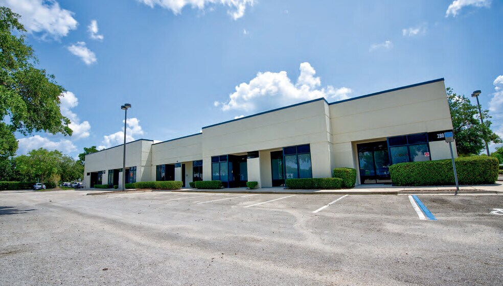 More Photos Of 155 St Johns Business Pl, Saint Augustine Light Distribution For Lease