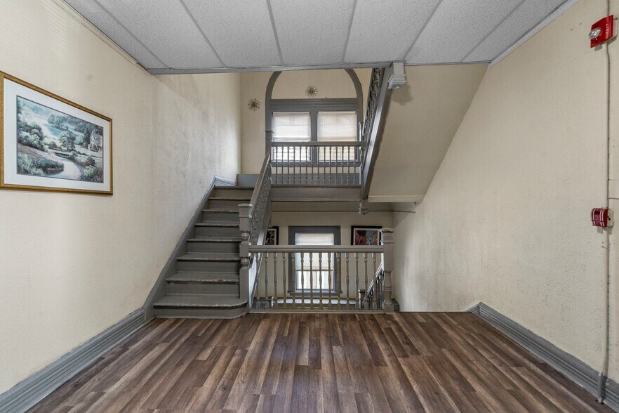 More Photos Of 368-370 Summer Ave, Newark Apartments For Sale