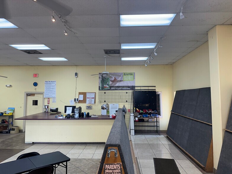 More Photos Of 3911 W University Dr, Edinburg Flex For Sale