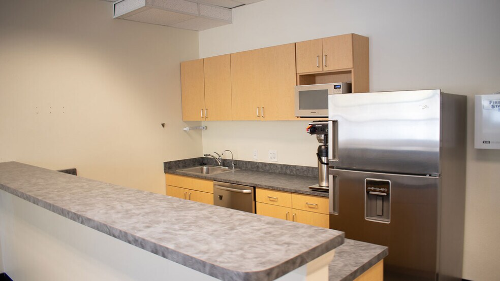 More Photos Of 1615 Pearl St, Boulder Office For Lease