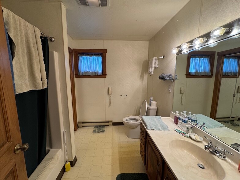 More Photos Of 346 Route 711, Jones Mills Convenience Store For Sale