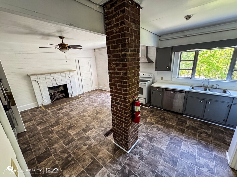 More Photos Of 336 Highway 9 S, Dawsonville Office Residential For Sale