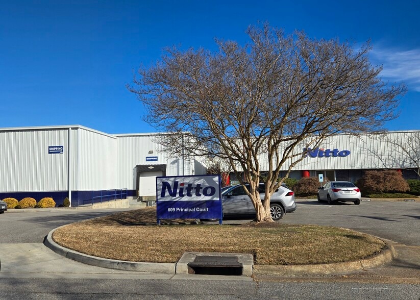 More Photos Of 809 Principal Ct, Chesapeake Manufacturing For Lease