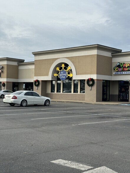 More Photos Of 2992-2994 S Church St, Murfreesboro General Retail For Sale