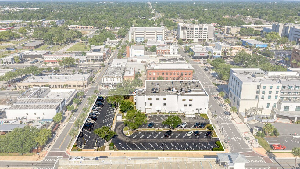 More Photos Of 35 SE 1st Ave, Ocala Office For Lease