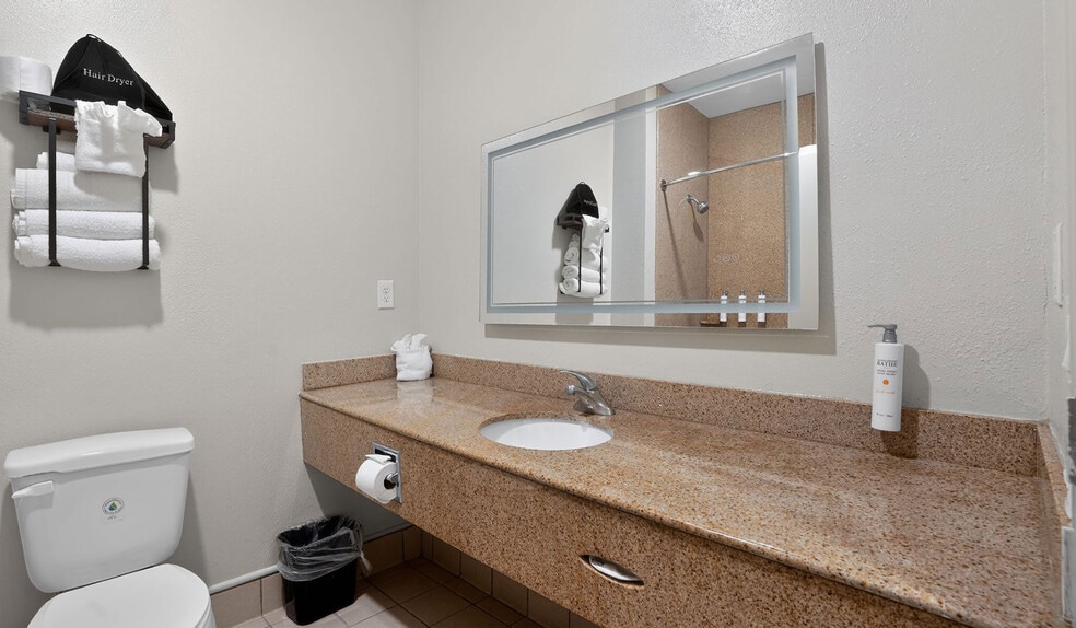 More Photos Of 415 Fm 1960 Rd E, Houston Hotel For Sale