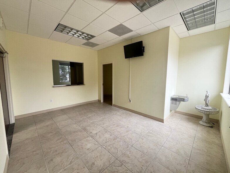 More Photos Of 2405 N Courtenay Pky, Merritt Island Medical For Sale