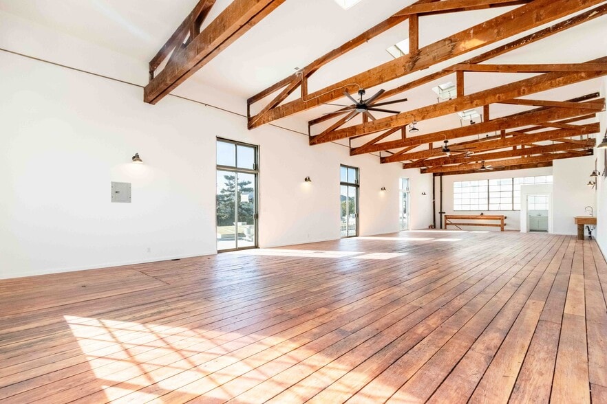 More Photos Of 40 Isis St, San Francisco Flex For Lease