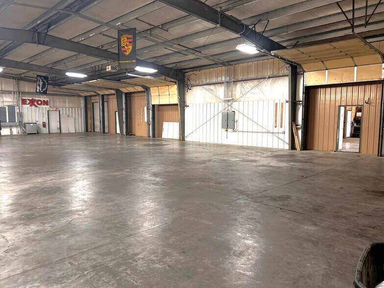 More Photos Of 109 Taylor Rd, Louisburg Warehouse For Sale