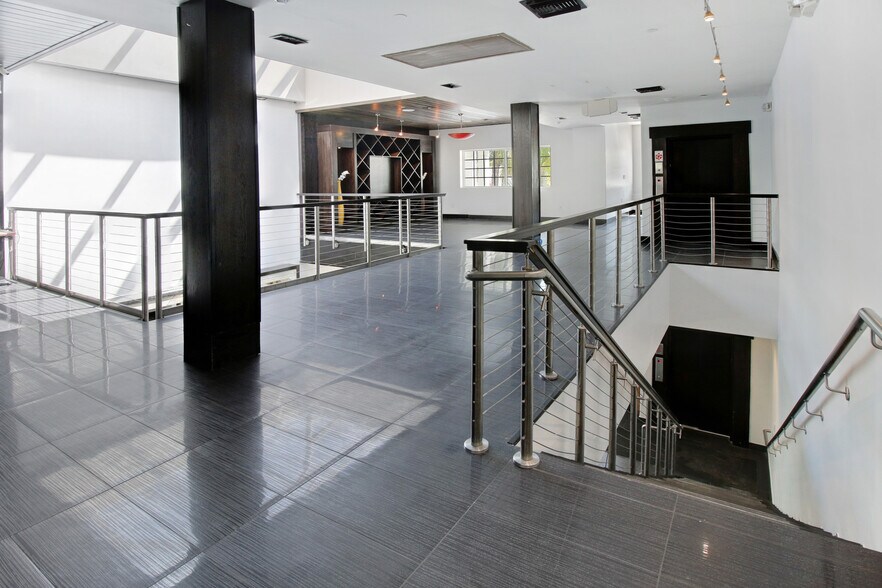 More Photos Of 1542 Washington Ave, Miami Beach Restaurant For Sale