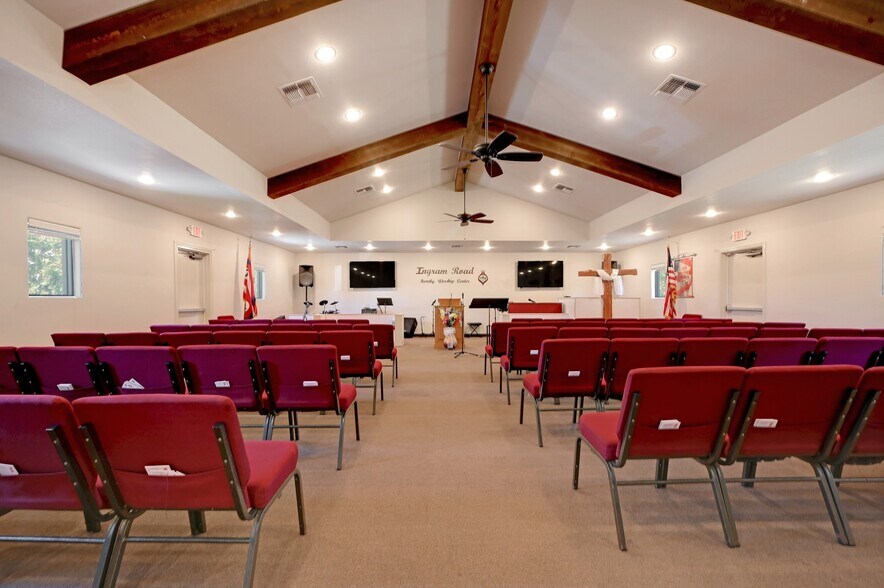 More Photos Of 6123 Ingram Rd, San Antonio Religious Facility For Sale