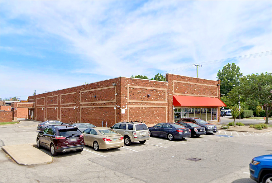 Primary Photo Of 2590 Noble Rd, Cleveland Heights General Retail For Lease