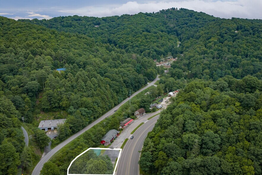More Photos Of 3385 US Highway 321 S, Blowing Rock Office Residential For Sale