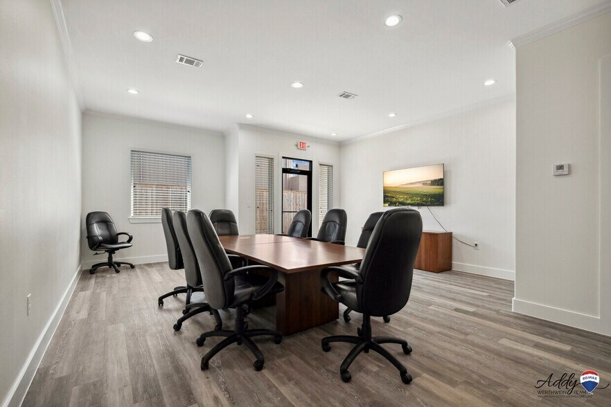 More Photos Of 18940 Kuykendahl Rd, Spring Office For Sale