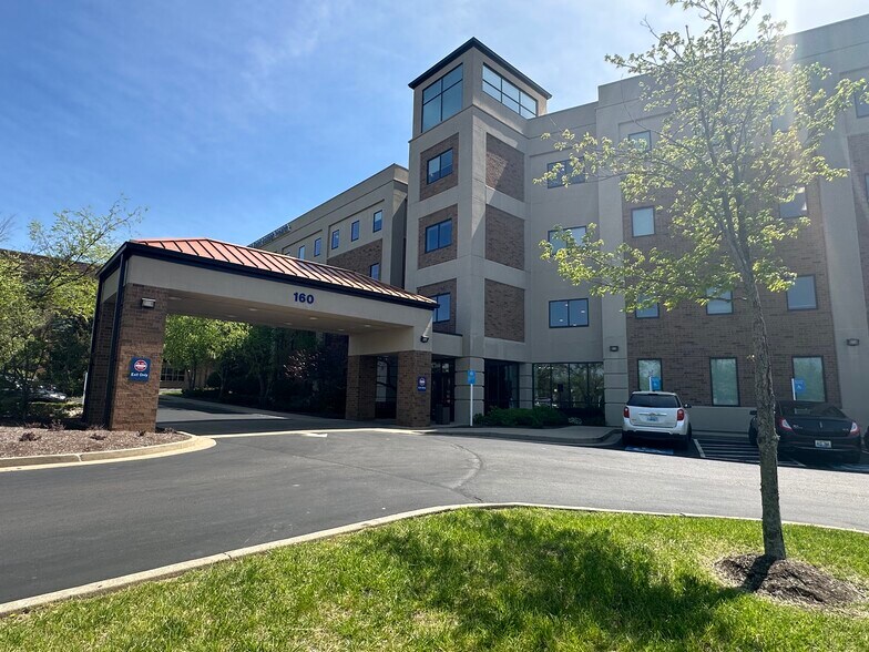 More Photos Of 160 N Eagle Creek Dr, Lexington Medical For Lease