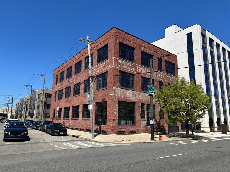 More Photos Of 1100-1102 N Delaware Ave, Philadelphia Office For Lease