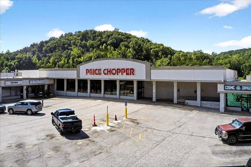 More Photos Of 4634-4639 Gravois Rd, House Spgs, House Springs Supermarket For Lease