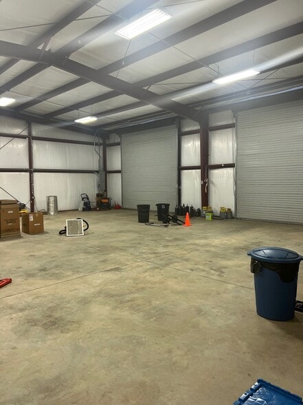 More Photos Of 19 Crane Ave, Greenville Warehouse For Sale