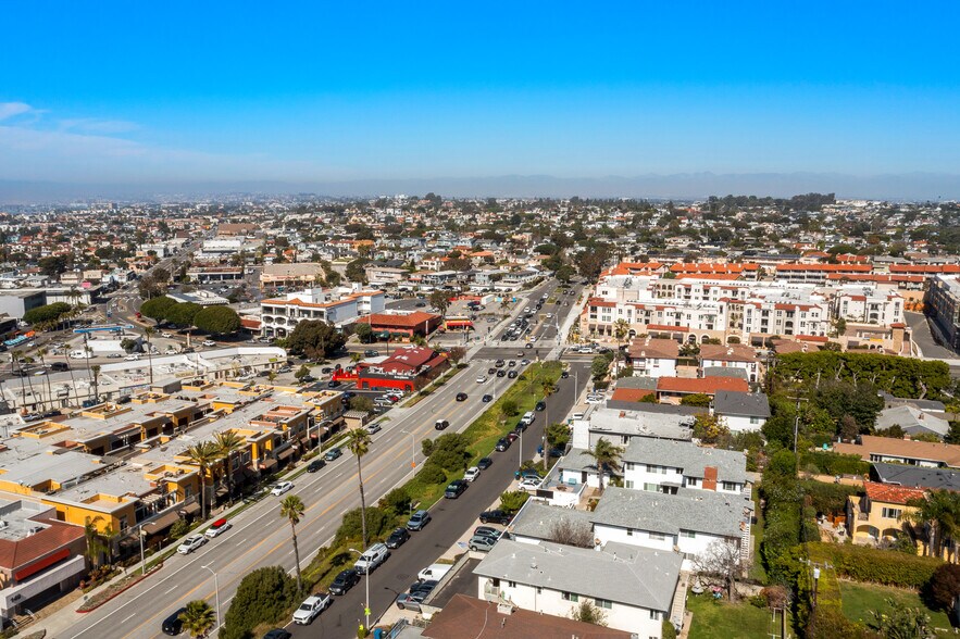 More Photos Of 124-128 Palos Verdes Blvd, Redondo Beach, Redondo Beach Apartments For Sale