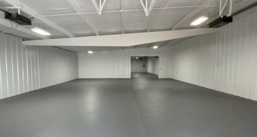 More Photos Of 15120 S 77th Ave, Bixby Manufacturing For Lease