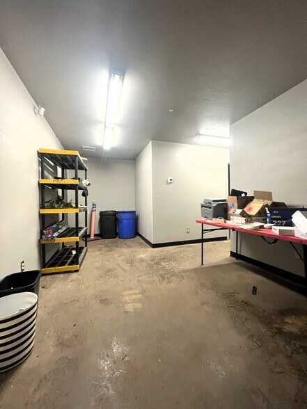 More Photos Of 801 S Perkins Rd, Stillwater Storefront For Sale