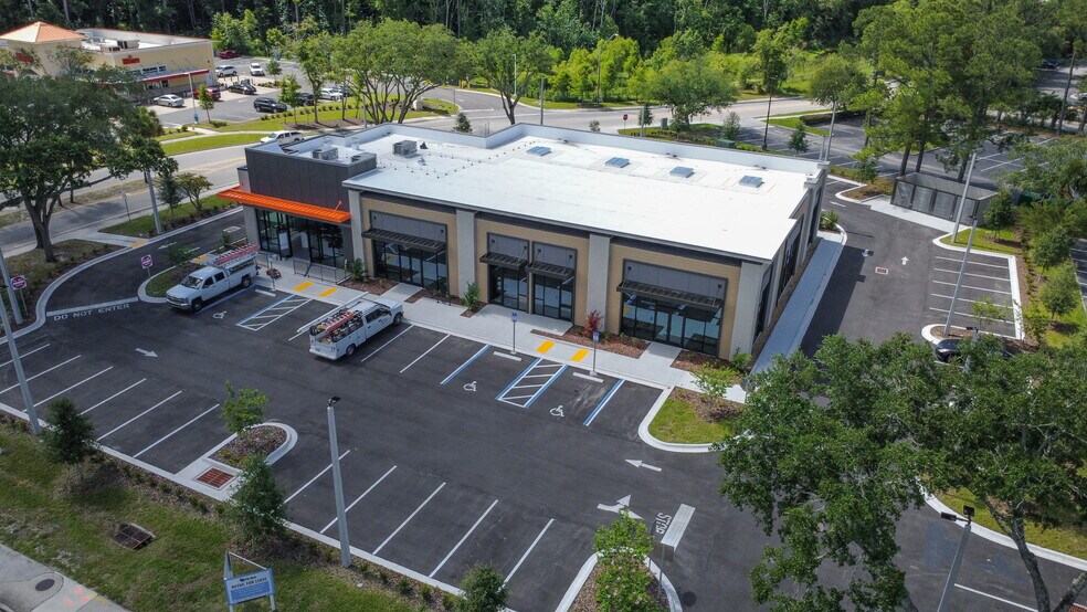 More Photos Of 8730 Baymeadows Rd, Jacksonville Storefront For Lease