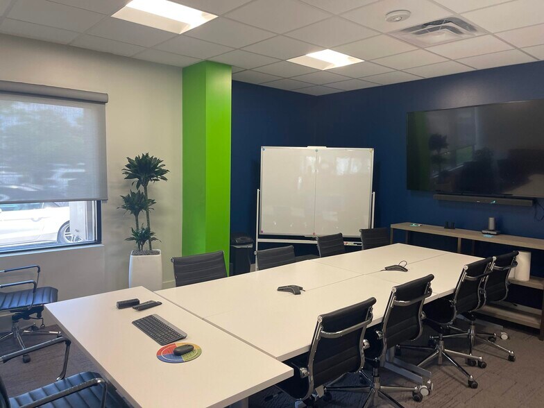 More Photos Of 3049 S Sherwood Forest Blvd, Baton Rouge Office For Lease