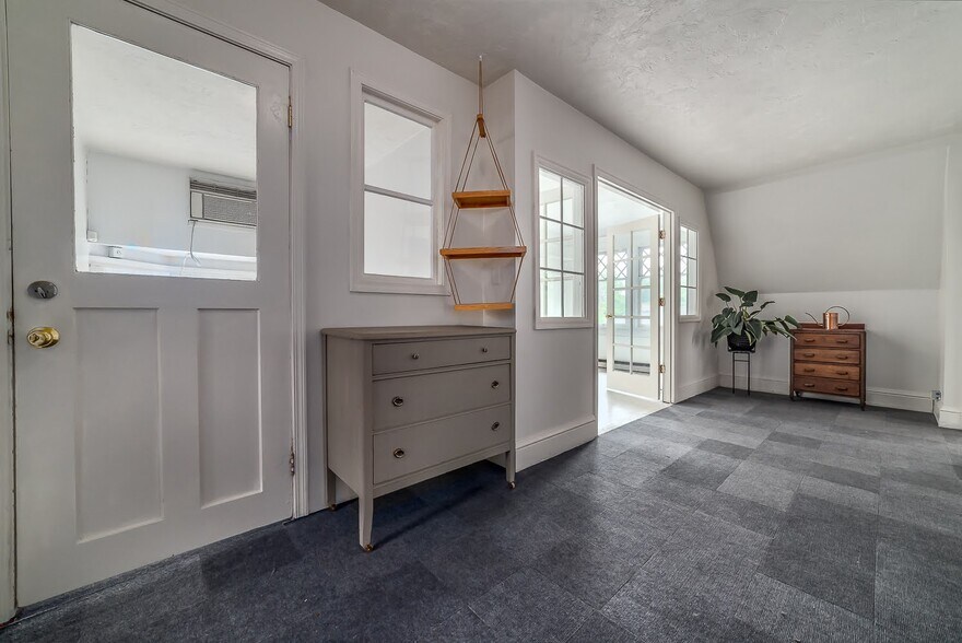 More Photos Of 354 W 6th Ave, Eugene Storefront Retail Office For Sale