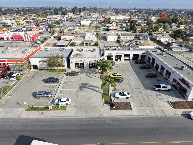 More Photos Of 1426 High St, Delano Storefront Retail Office For Lease