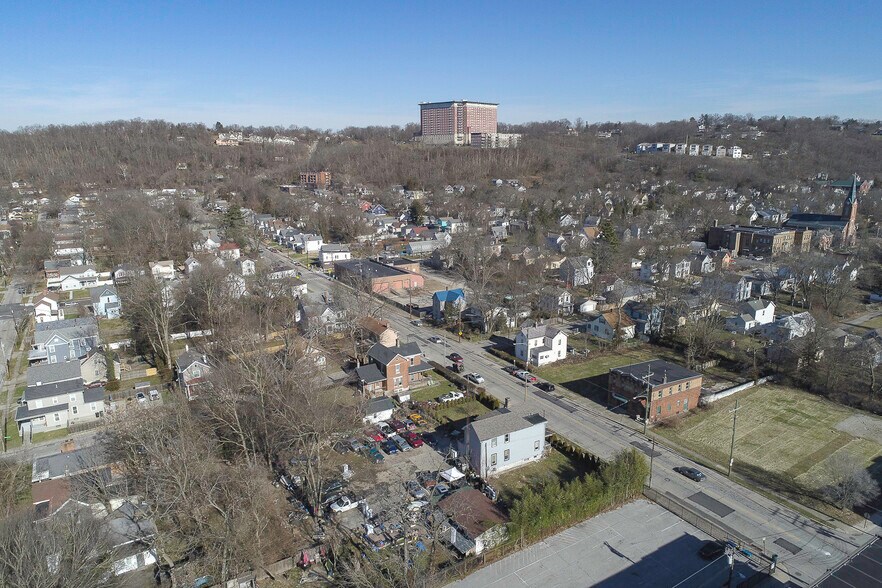 More Photos Of 5111 Whetsel Ave, Cincinnati Freestanding For Sale