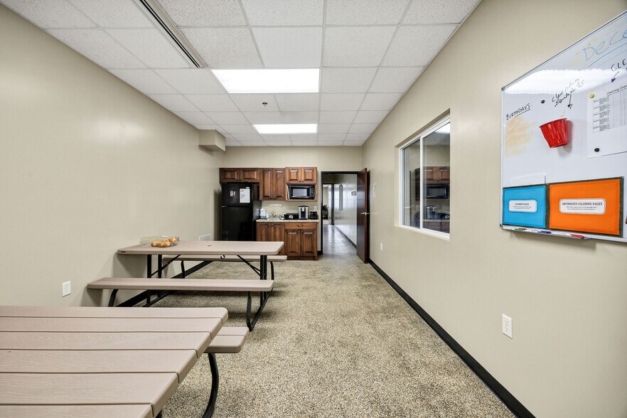 More Photos Of 3775 N 200 W, Hyde Park Service For Lease