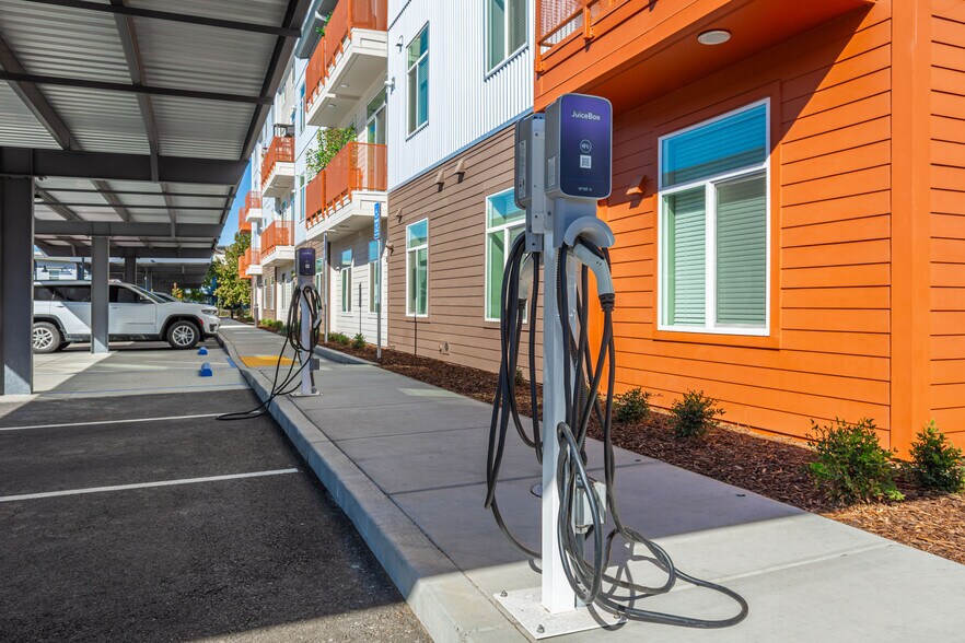 More Photos Of 2500 Cannery Loop, Davis Apartments For Sale