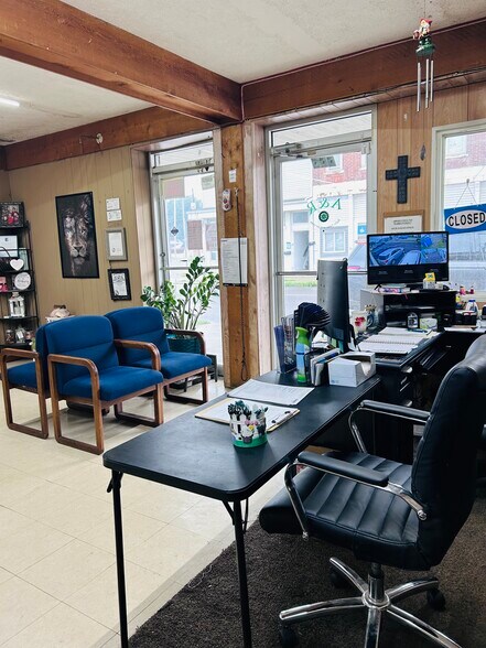 More Photos Of 802 W Western Ave, Connersville Auto Dealership For Sale