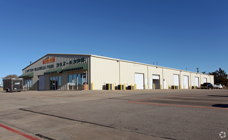 More Photos Of 7517-7699 Canyon Dr, Amarillo Unknown For Lease