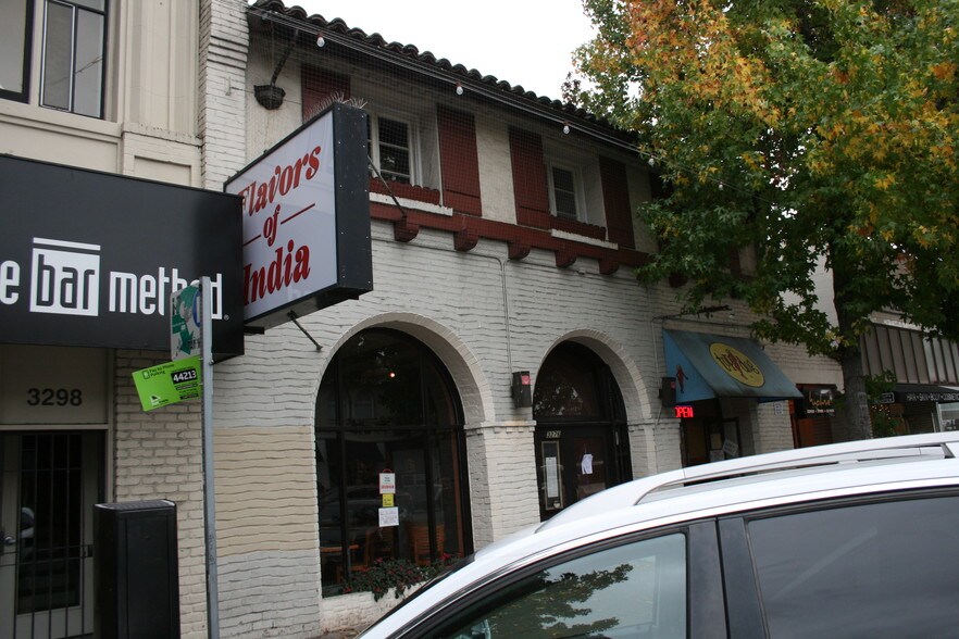 More Photos Of 3270-3276 Lakeshore Ave, Oakland Office For Lease