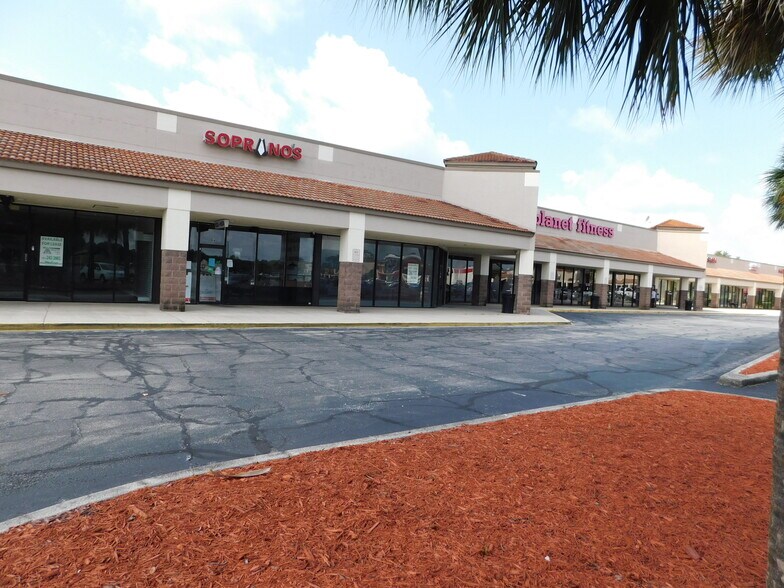 More Photos Of 160 SW Malabar Rd, Palm Bay Unknown For Lease