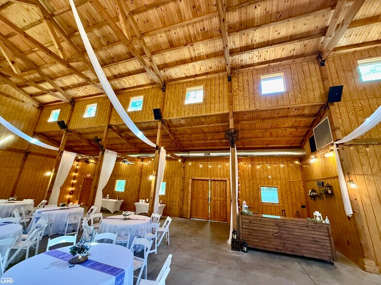 More Photos Of 701 Wingert Road rd, Greenwood Specialty For Sale